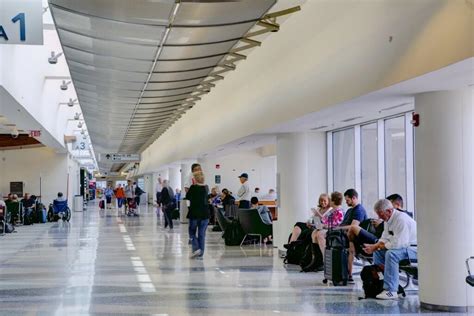 Sdf international airport - Louisville Muhammad Ali International Airport (SDF) is a bustling gateway to the vibrant city of Louisville, Kentucky, and a crucial hub for air travel in the region. Conveniently located just 10 minutes from downtown Louisville, SDF offers a seamless travel experience for both domestic and international passengers.